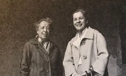 Arend & McCarthy: Quelle: Autor/-in unbekannt (zugeschnitten) - Young-Bruehl, Elisabeth Hannah Arendt: For Love of the World, Yale University Press ISBN: 978-0-300-10588-9., Gemeinfrei, 