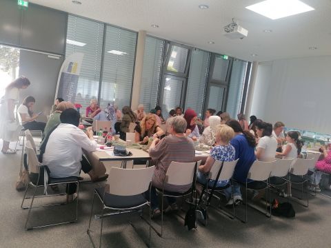 Frauen im Dialog 